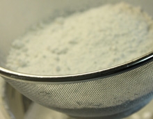 просіваємо борошно