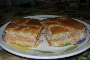 Пиріг з лососевими черевцями