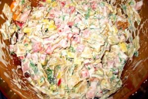 Салат з млинцями