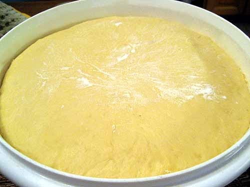 Чекаємо поки тісто підніметься