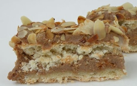 подача торта