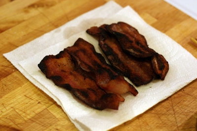 бекон на серветці