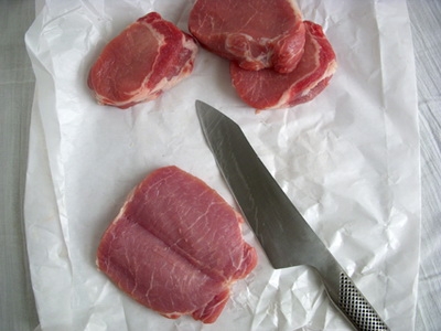 ріжемо м'ясо