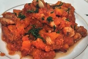 Свинина тушкована з гарбузом