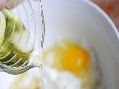 масло з яйцями