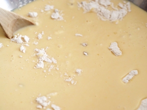 додаємо в суміш борошняну масу