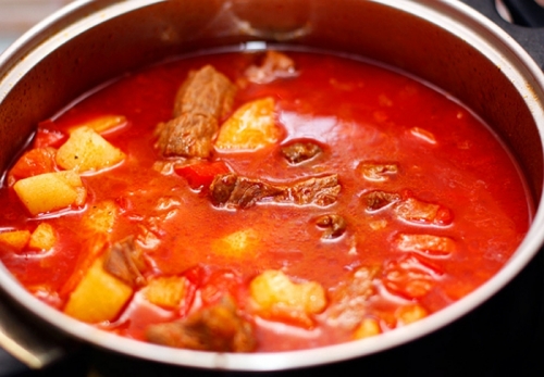 тушкуємо гуляш