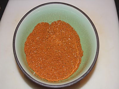 спеції в мисці