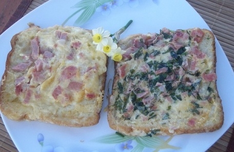 Грінки з начинкою для ситного сніданку