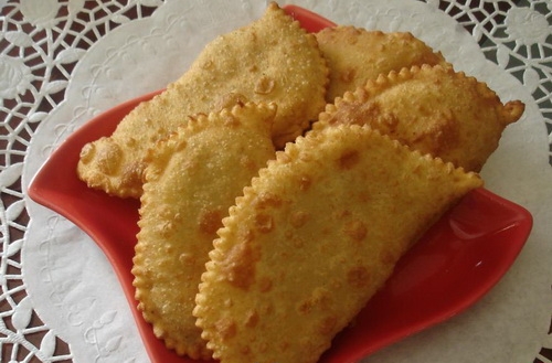 Готові заварні чебуреки