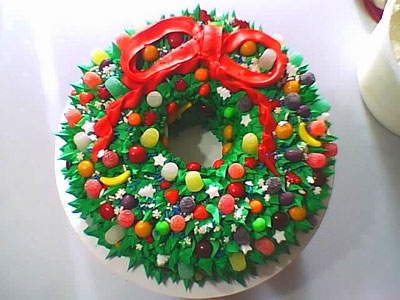 торт у вигляді вінка