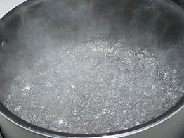 кип'ятимо воду з сіллю