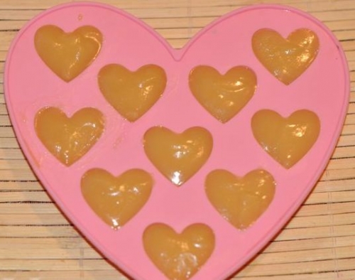 виливаємо ірис у форму