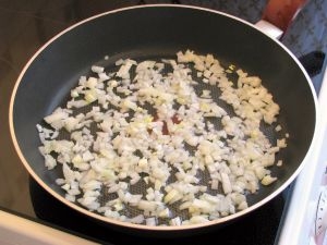 смажимо цибулю