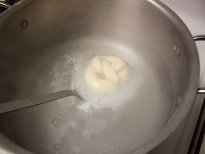 булка у воді