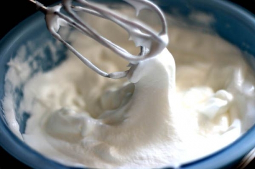 збиваємо білки