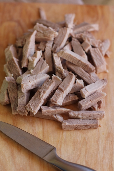 баранину нарізаємо соломкою