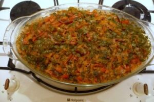 Рис з овочами в духовці