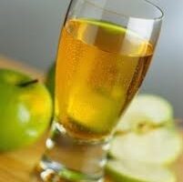 Компот з зелених яблук