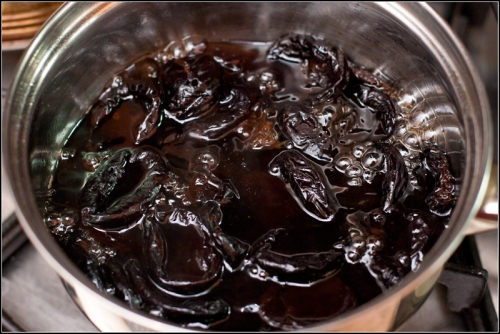 замочений чорнослив