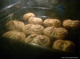 випікаємо булочки-трояндочки