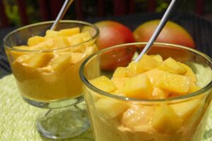 Манговий мус