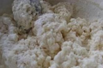 всипаємо борошно