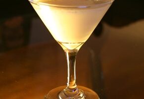 Коктейль «Вершковий мартіні»