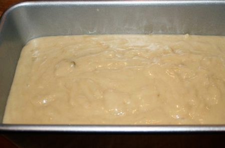 заливаємо банани з соусом тестом