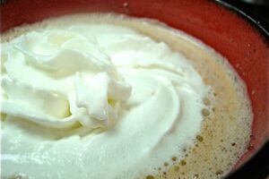 Какао з корицею