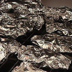 ребро у фользі