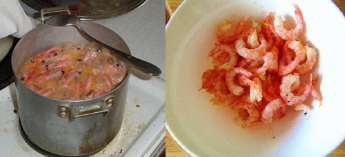 Відварюємо креветок