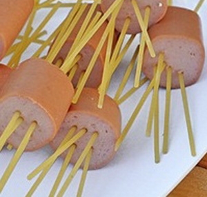 пронизуємо макарони