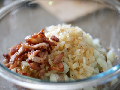 цибуля, картопля, бекон