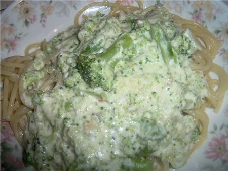 подаємо страву з борошняним виробом або з м'ясом