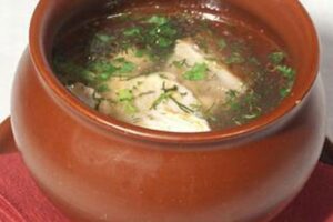 Річковий окунь в горщику