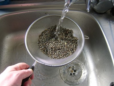 промиваємо сочевицю