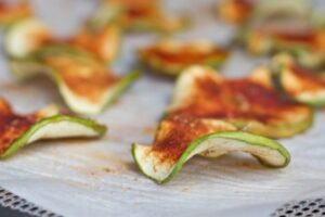 Яблучні чіпси зі спеціями