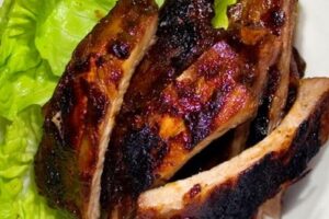 Свинячі реберця c китайським соусом барбекю