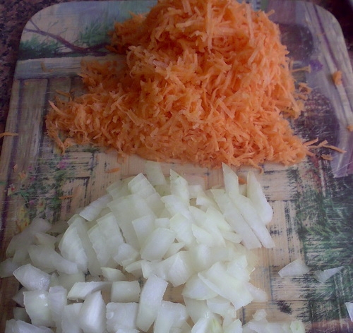 Нарізаємо овочі