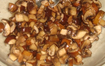 подрібнюємо гриби