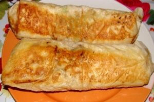 Човники м&;ясні і сирні з лаваша