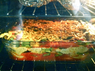 випікаємо лазанью