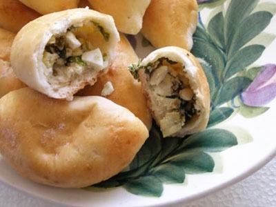 пипрожки з цибульно-яєчною начинкою