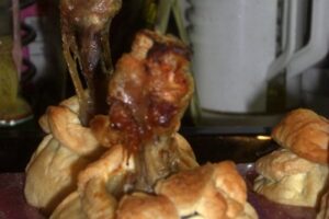 Курячі ніжки в листковому тісті