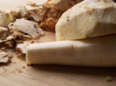 очищаємо коріння від шкірки