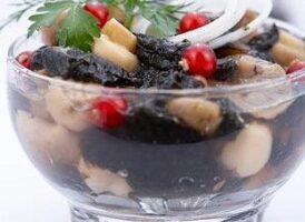 Салат з морською капустою і грибами