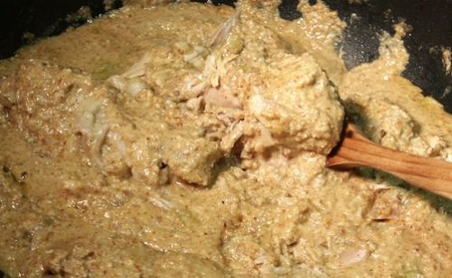 заливаємо курку соусом