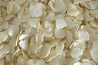 Готовий сушений часник